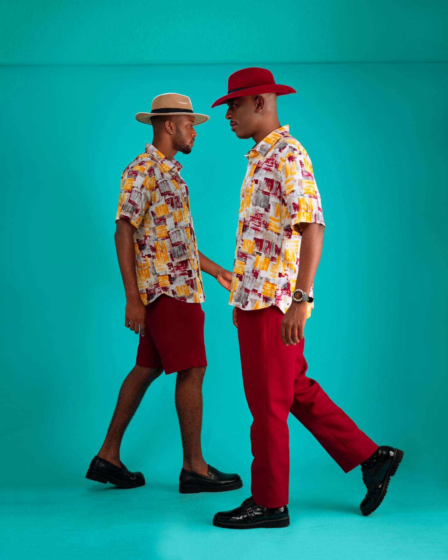 Havana Set with brushstroke print shirt and red trousers (frame 6 of 6)