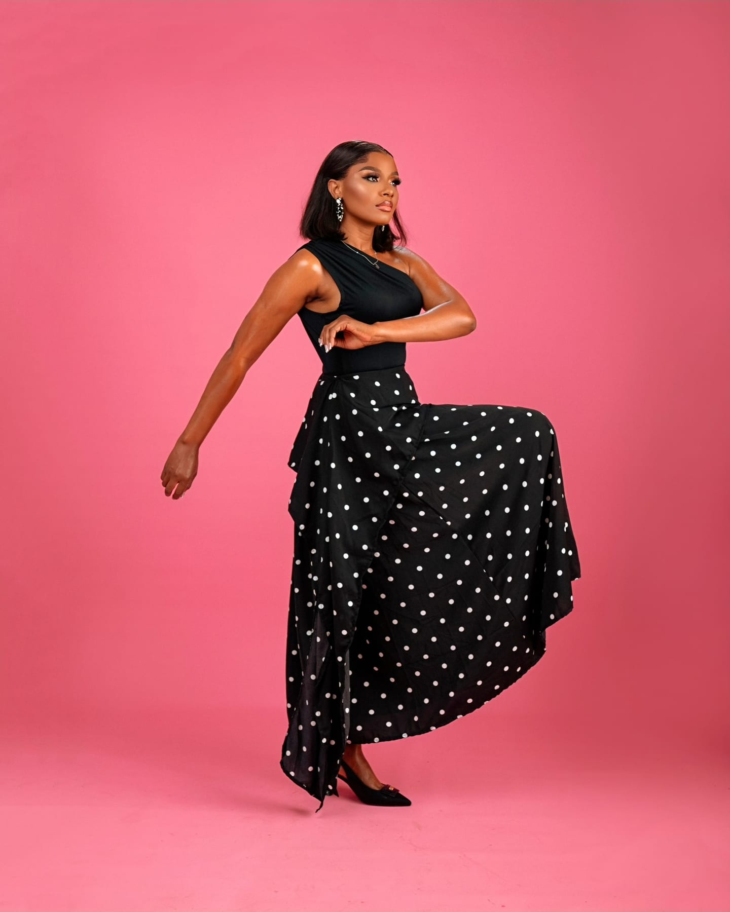 Polka Muse black and white spotted skirt set (frame 2 of 11)